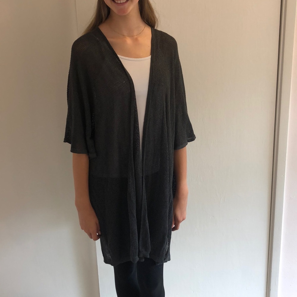 Lightweight Dark gray sweater